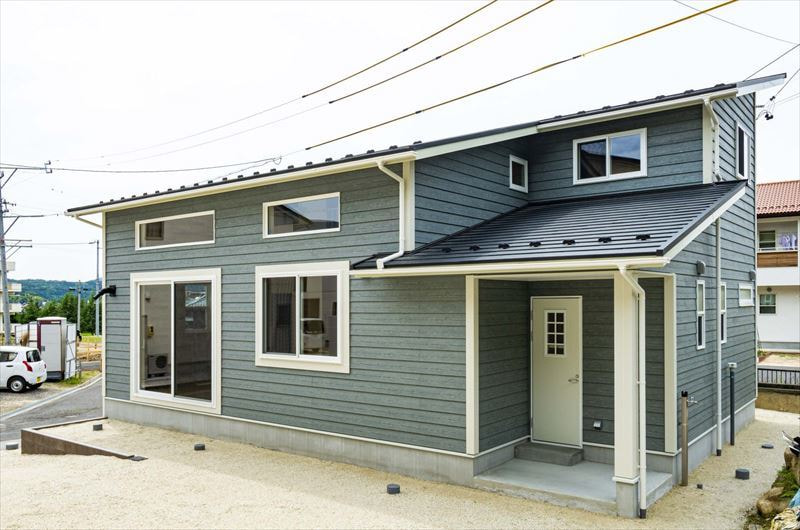 大きな吹き抜けが気持ちいい片流れ屋根の家 恵那市h様邸 恵那 中津川で注文住宅を建てる工務店 日伸建設